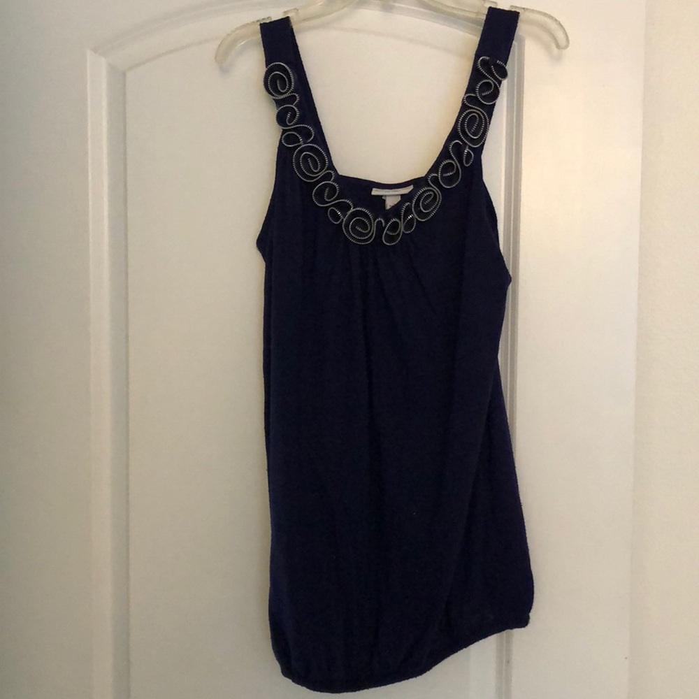Maternity tank top with zipper trim
